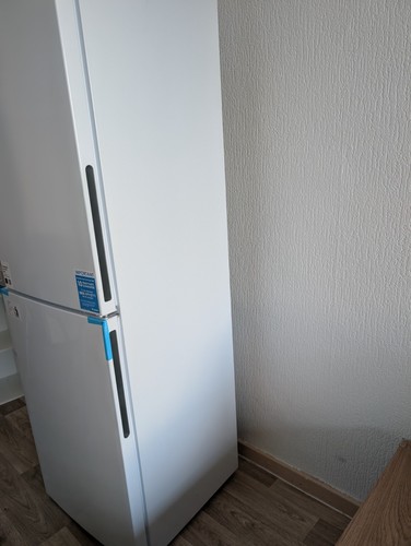 Candy free standing fridge - free,
