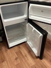 COMFEE’ Mini Fridge with