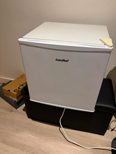 Comfee mini freezer 31l - mini, white