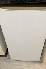 Under Counter Fridge Freezer