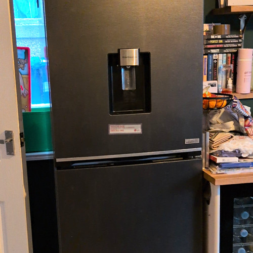 Beko black freestanding frost - black,